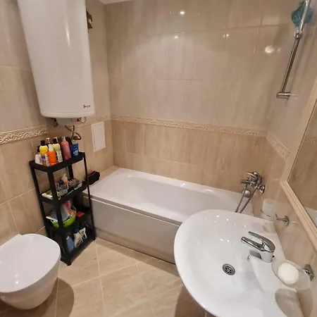 Large Two Floor Daire *