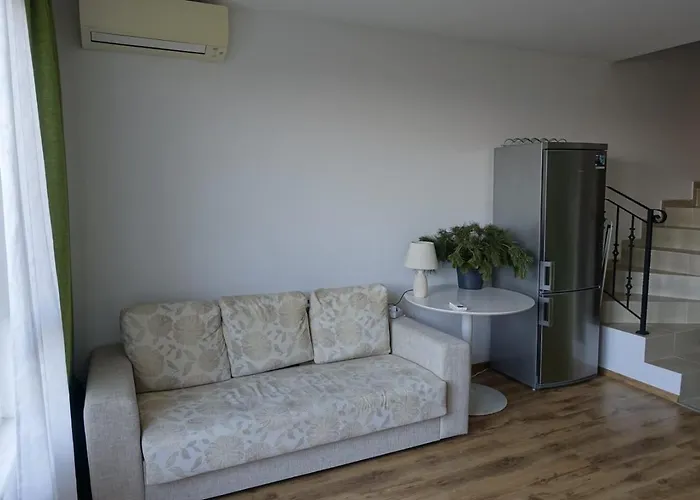 Large Two Floor Daire *